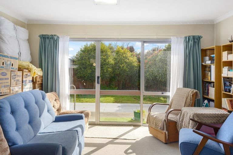 Photo of property in 1/20 Omega Place, Casebrook, Christchurch, 8051