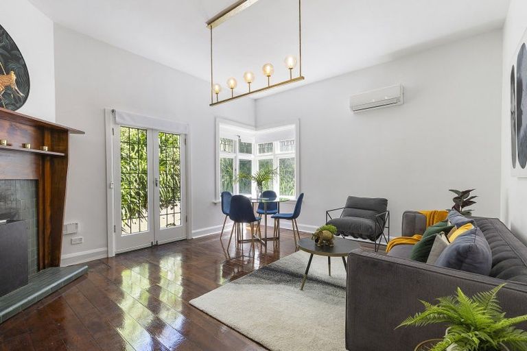 Photo of property in 2 Hataitai Road, Hataitai, Wellington, 6021