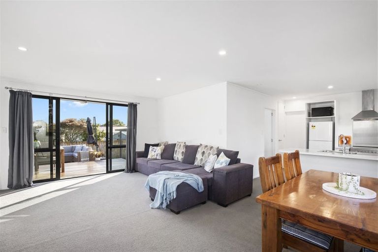 Photo of property in 17a Mellsop Avenue, Waiuku, 2123