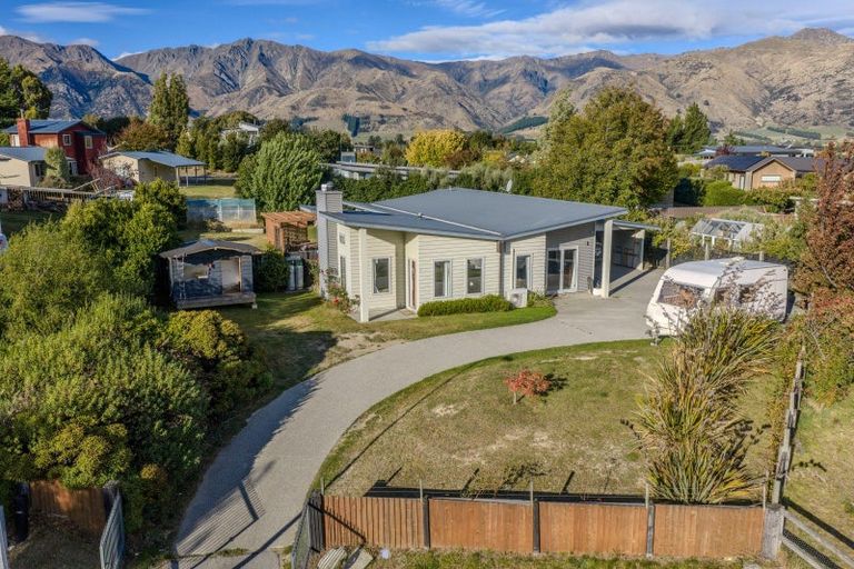 Photo of property in 7 Ellie Place, Lake Hawea, Wanaka, 9382