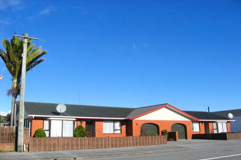 Photo of property in 69-73 Shakespeare Street, Greymouth, 7805