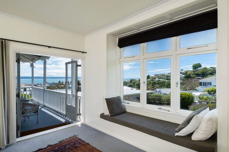 Photo of property in 8 Goldsmith Terrace, Hospital Hill, Napier, 4110