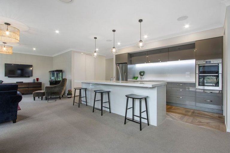 Photo of property in 9 Wairere Rise, Omokoroa, 3114
