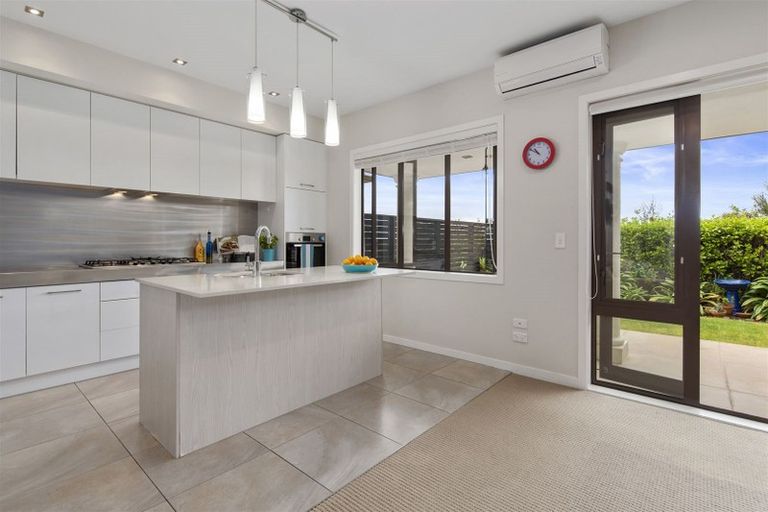 Photo of property in 140 Gills Road, Albany Heights, Auckland, 0632