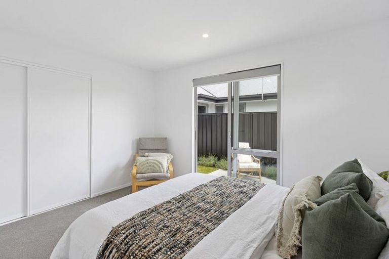 Photo of property in 7b/2 Arosa Place, Parklands, Christchurch, 8083