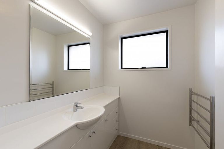 Photo of property in 2/38 Greenock Street, Redwood, Christchurch, 8051