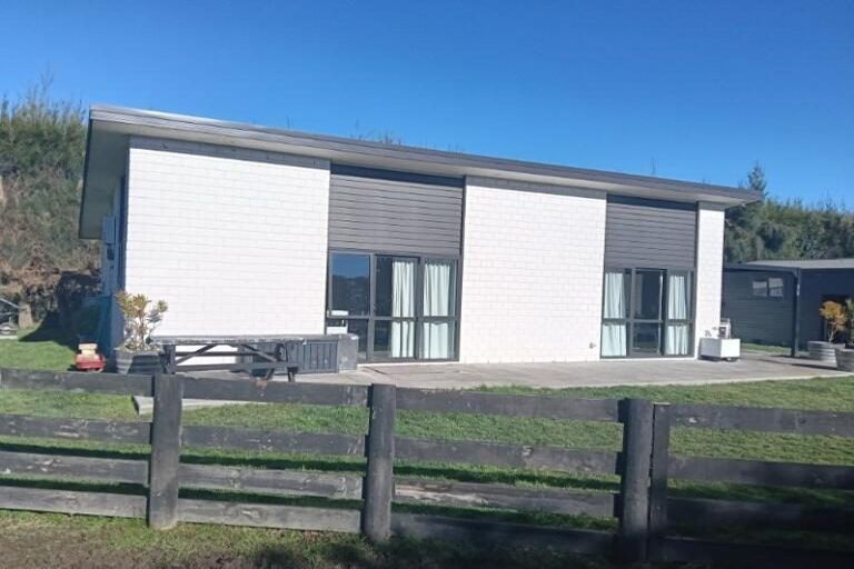 Photo of property in 1789 State Highway 50, Fernhill, Napier, 4183