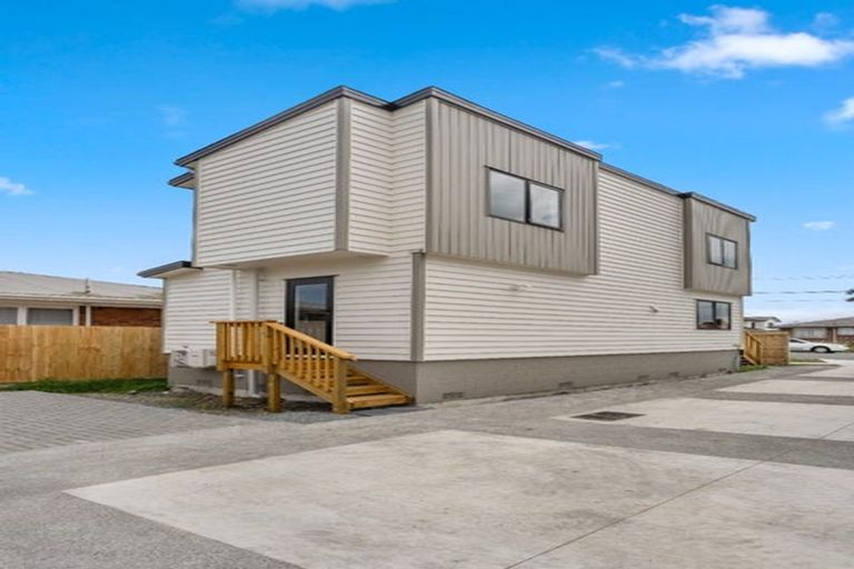 Photo of property in 133f Manuroa Road, Takanini, 2112