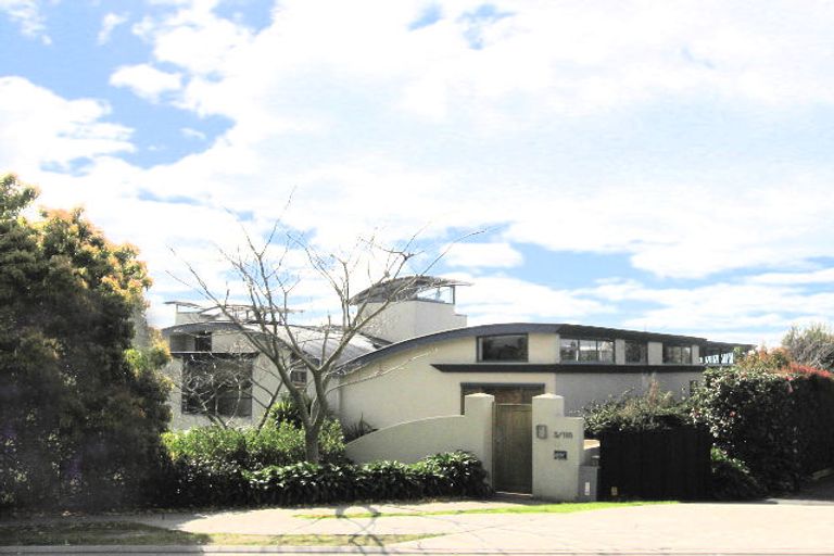Photo of property in 2/115 Fourth Avenue, Tauranga, 3110