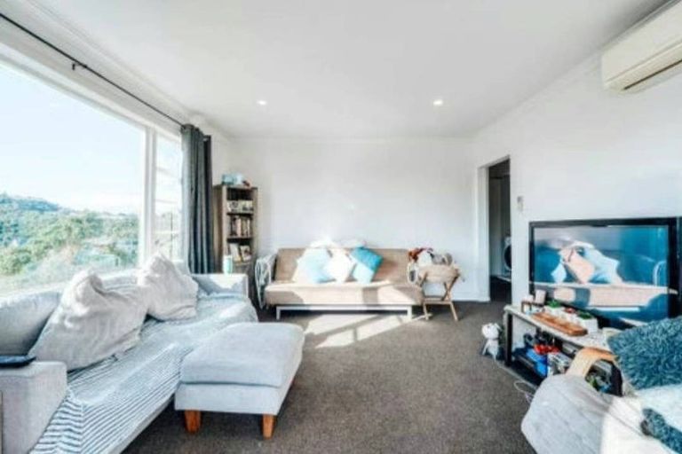 Photo of property in 31u3 Tarawera Road, Johnsonville, Wellington, 6037