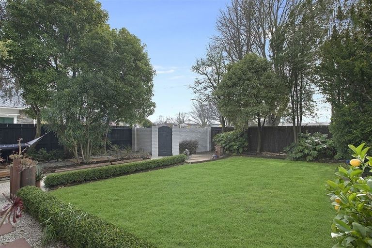 Photo of property in 533 Cranford Street, Redwood, Christchurch, 8051