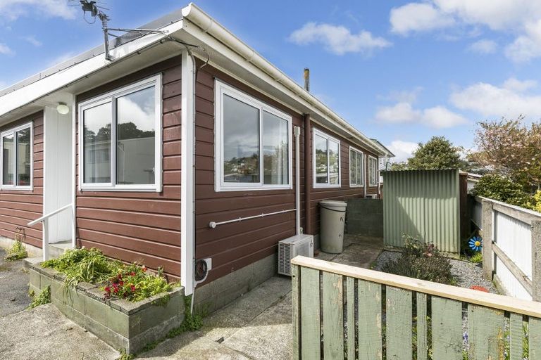 Photo of property in 28f3 Rotoiti Street, Johnsonville, Wellington, 6037