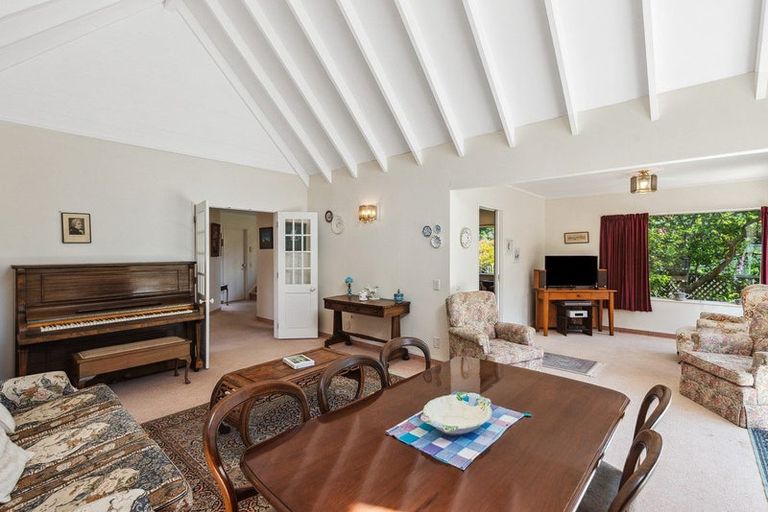 Photo of property in 43 Ngarara Road, Waikanae, 5036