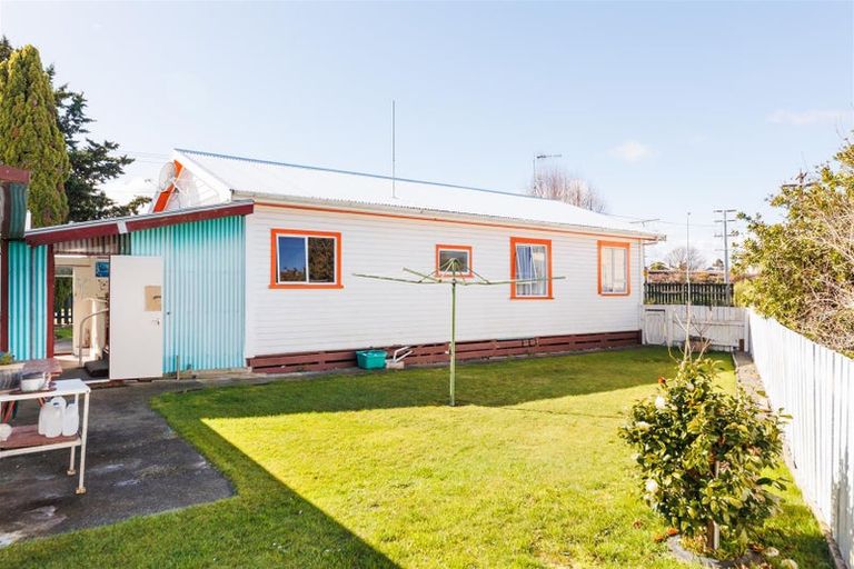 Photo of property in 1 Mill Street, Marton, 4710