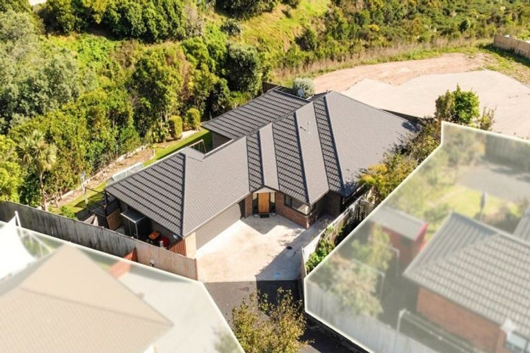 Photo of property in 29 Johnstone Drive, Fitzherbert, Palmerston North, 4410
