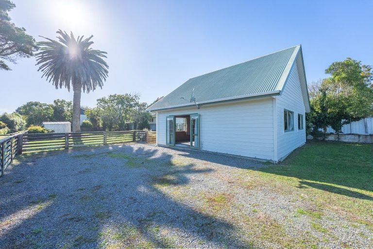 Photo of property in 20 Te Manuao Road, Otaki, 5512
