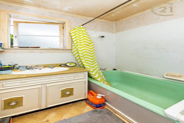 Photo of property in 17 Caspar Road, Papatoetoe, Auckland, 2025