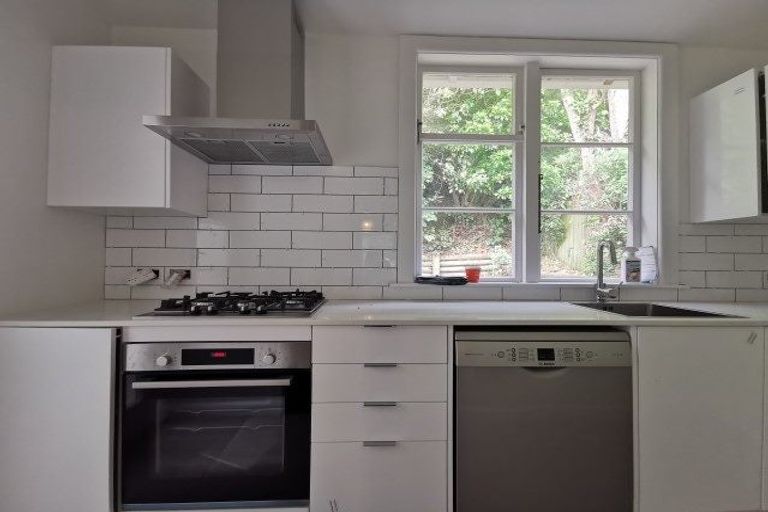 Photo of property in 18f2 Oban Street, Wadestown, Wellington, 6012