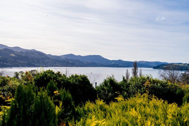 Photo of property in 9 Saint Ronans Road, Macandrew Bay, Dunedin, 9077