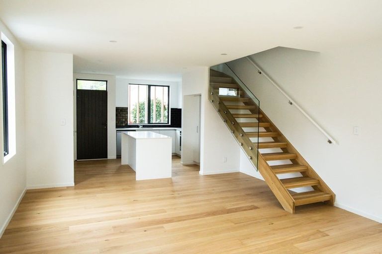 Photo of property in 2d Cook Street, Karori, Wellington, 6012