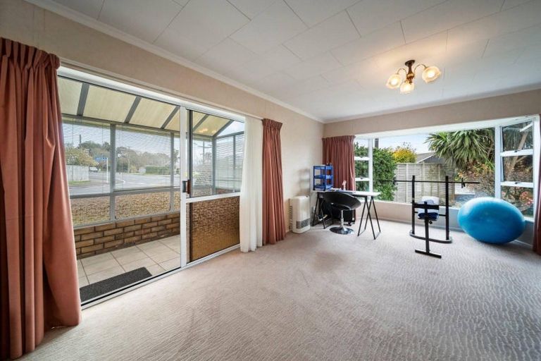 Photo of property in 177 Tukapa Street, Westown, New Plymouth, 4310
