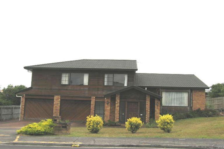 Photo of property in 2/8 Delamare Court, Sunnynook, Auckland, 0632