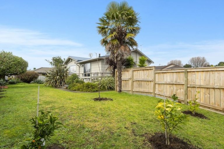 Photo of property in 1 Sophies Way, Papamoa Beach, Papamoa, 3118