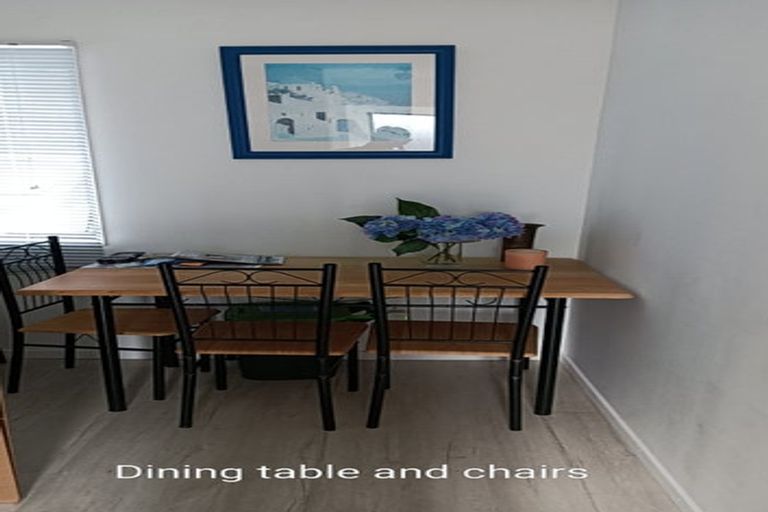 Photo of property in 1/12 Hebron Road, Waiake, Auckland, 0630