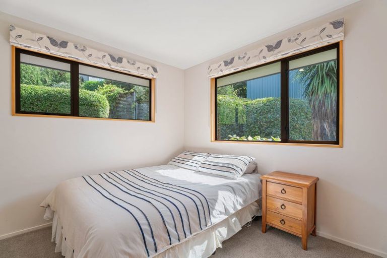 Photo of property in 8 Larch Place, Wanaka, 9305