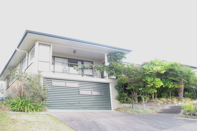 Photo of property in 79 Churchill Drive, Taradale, Napier, 4112