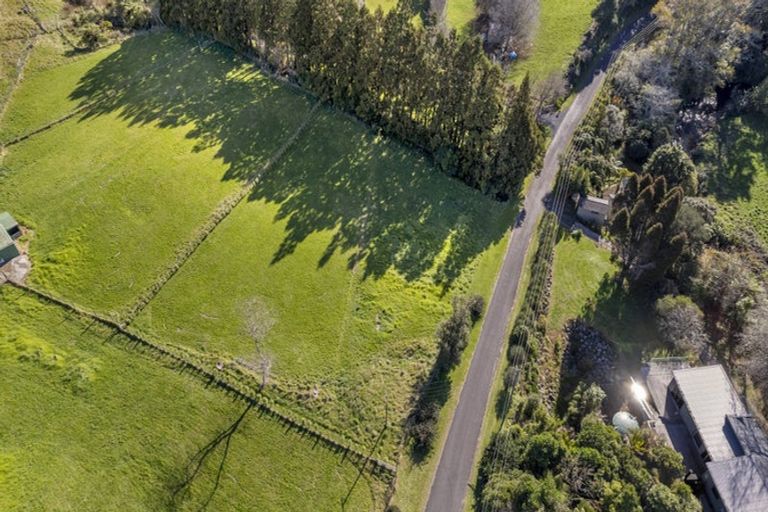 Photo of property in 60 Saxton Road, Upper Vogeltown, New Plymouth, 4371