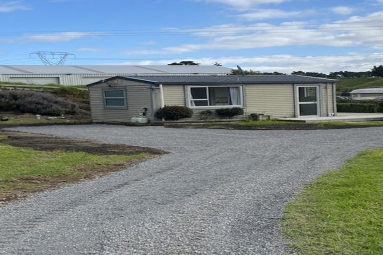 Photo of property in 175 Derham Road, Te Horo, Otaki, 5581