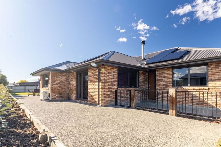 Photo of property in 22 Irishman Drive, Twizel, 7901