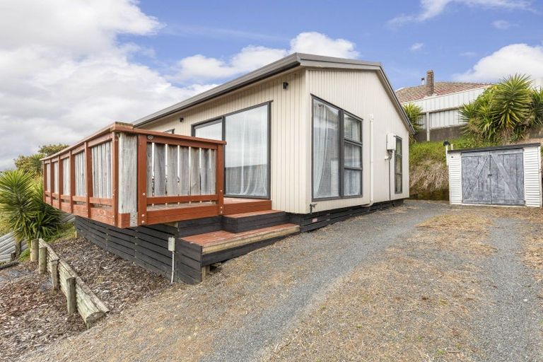 Photo of property in 73 Mould Street, Waitara, 4320