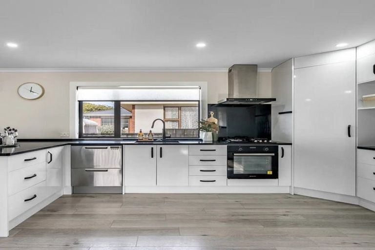 Photo of property in 12 Paterson Street, Grasmere, Invercargill, 9810