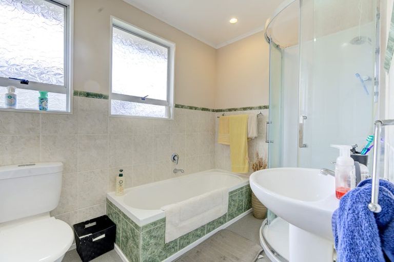 Photo of property in 31 Splitt Avenue, Glenview, Hamilton, 3206