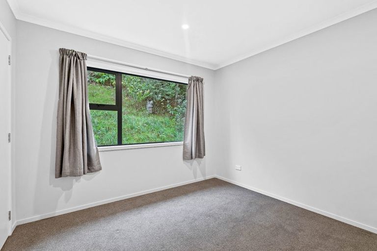 Photo of property in 18 Tieke Place, Horahora, Whangarei, 0110