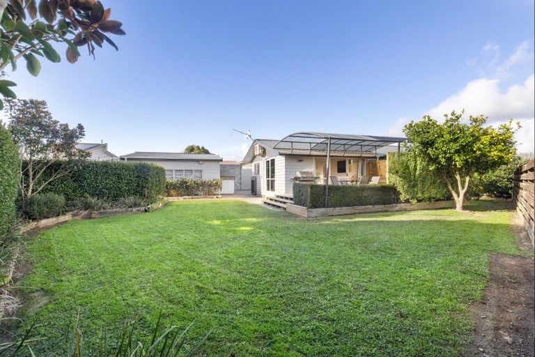 Photo of property in 6 Waltham Court, Cloverlea, Palmerston North, 4412