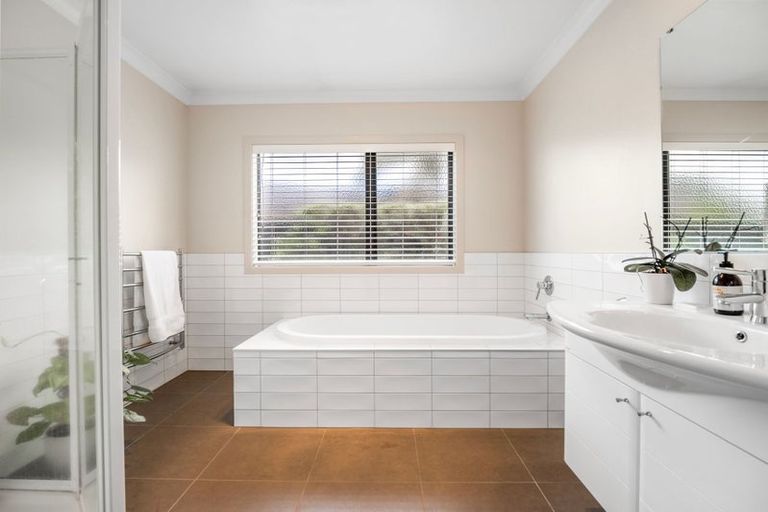 Photo of property in 22 Winslow Court, Huntington, Hamilton, 3210