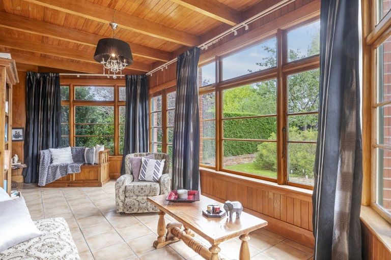 Photo of property in 936 Maungatua Road, Berwick, Outram, 9073