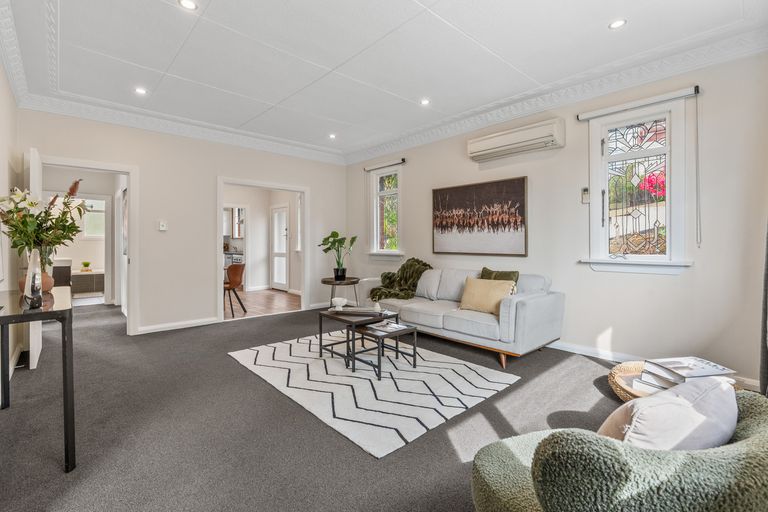 Photo of property in 10 Melrose Street, Roslyn, Dunedin, 9010