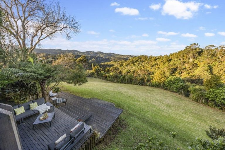 Photo of property in 3 Laingfield Terrace, Laingholm, Auckland, 0604