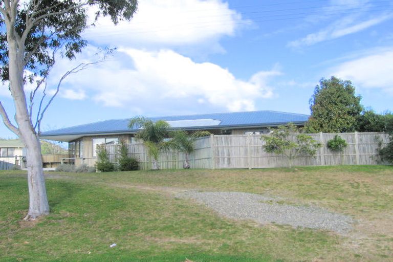 Photo of property in 102 Leighton Road, Whangamata, 3620