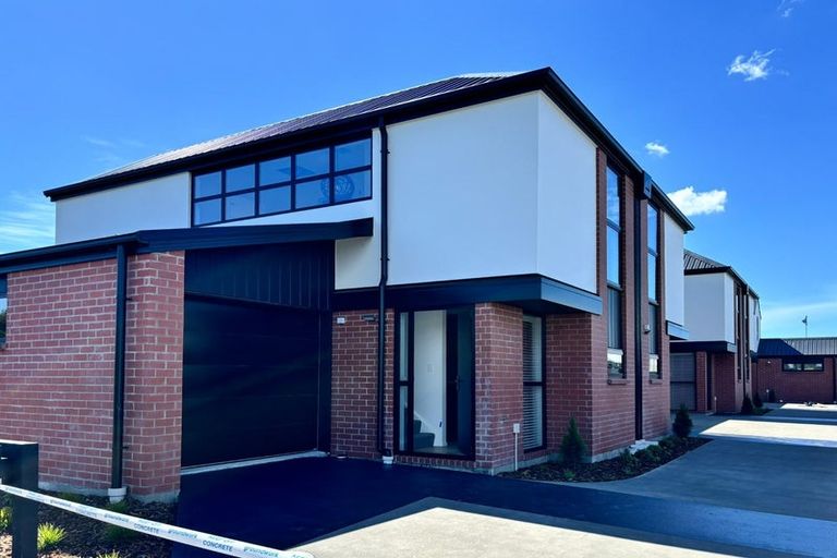 Photo of property in 2/218 Lyttelton Street, Spreydon, Christchurch, 8024