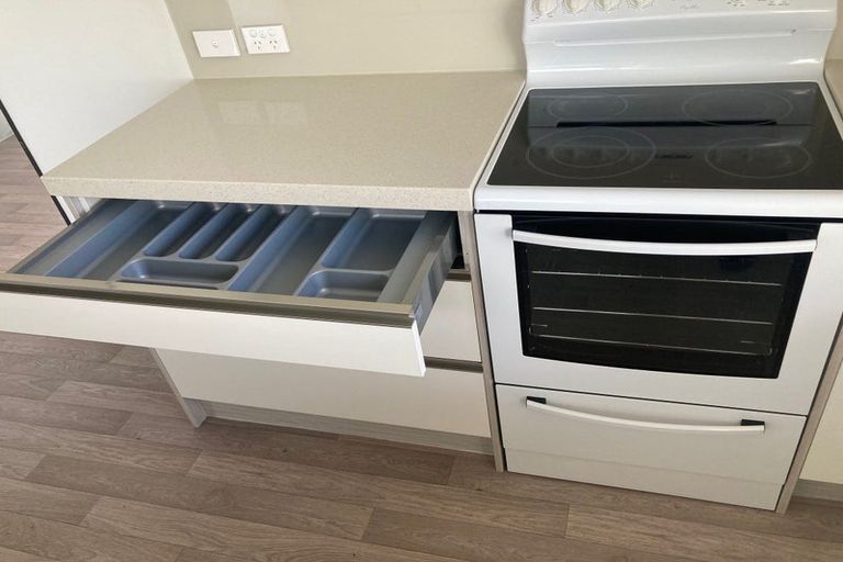 Photo of property in 8 Yemen Place, Ascot Park, Porirua, 5024