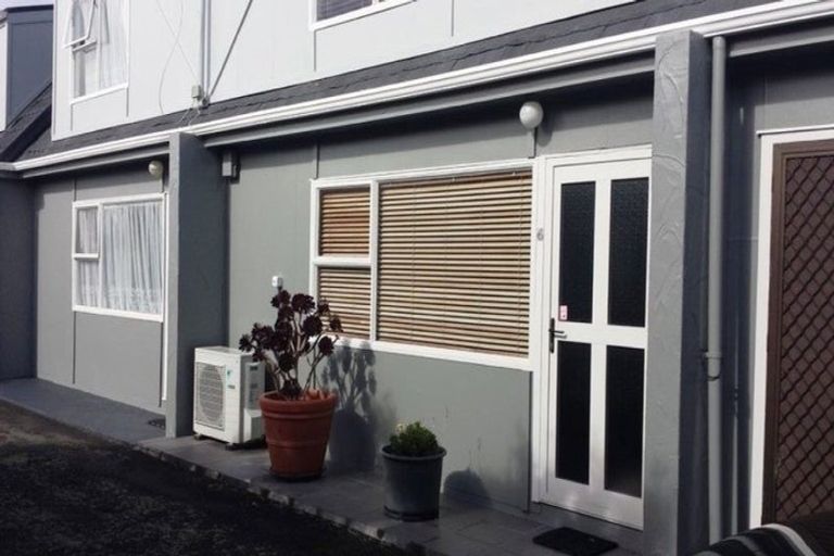 Photo of property in 25d Tennyson Street, Petone, Lower Hutt, 5012