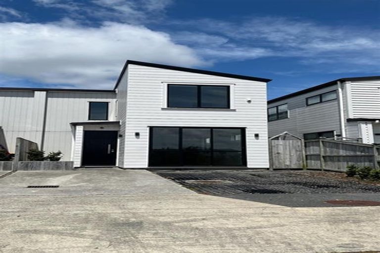 Photo of property in 36 Minhas Road, Papakura, 2110