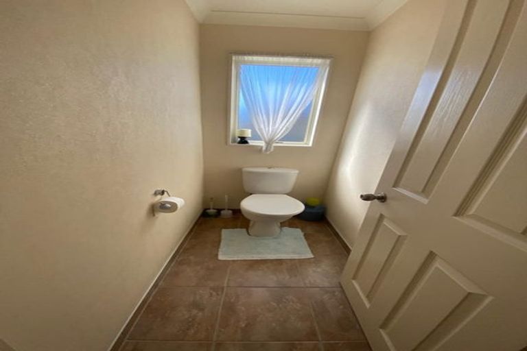 Photo of property in 135 Cyril French Drive, Flat Bush, Auckland, 2016