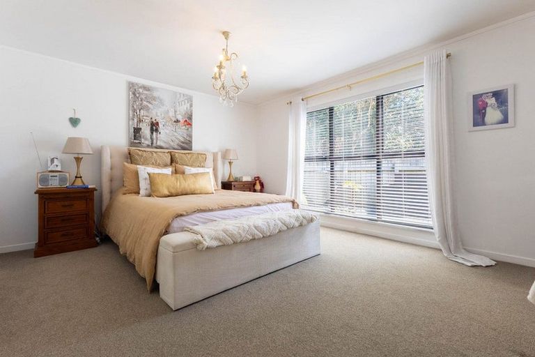 Photo of property in 127 Tilley Road, Paekakariki, 5034