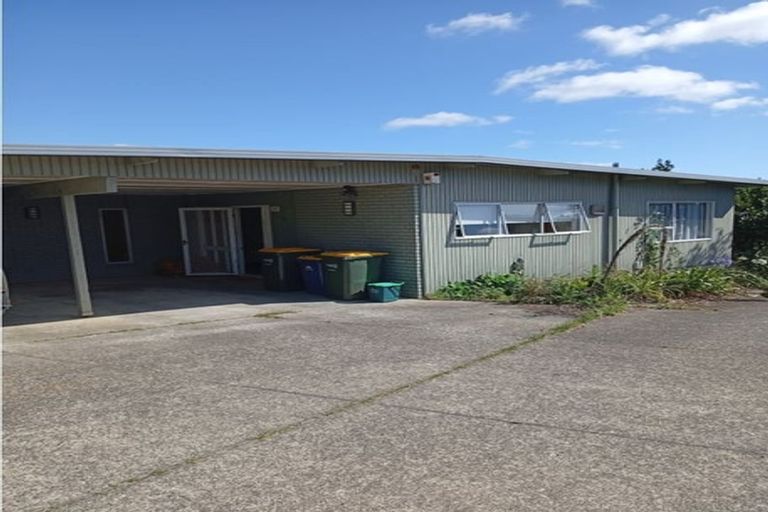 Photo of property in 28 Marcel Place, Glenfield, Auckland, 0629